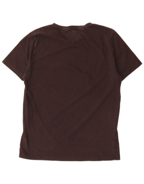 Camiseta masculina Tommy Hilfiger com estampa gráfica grande de algodão preto