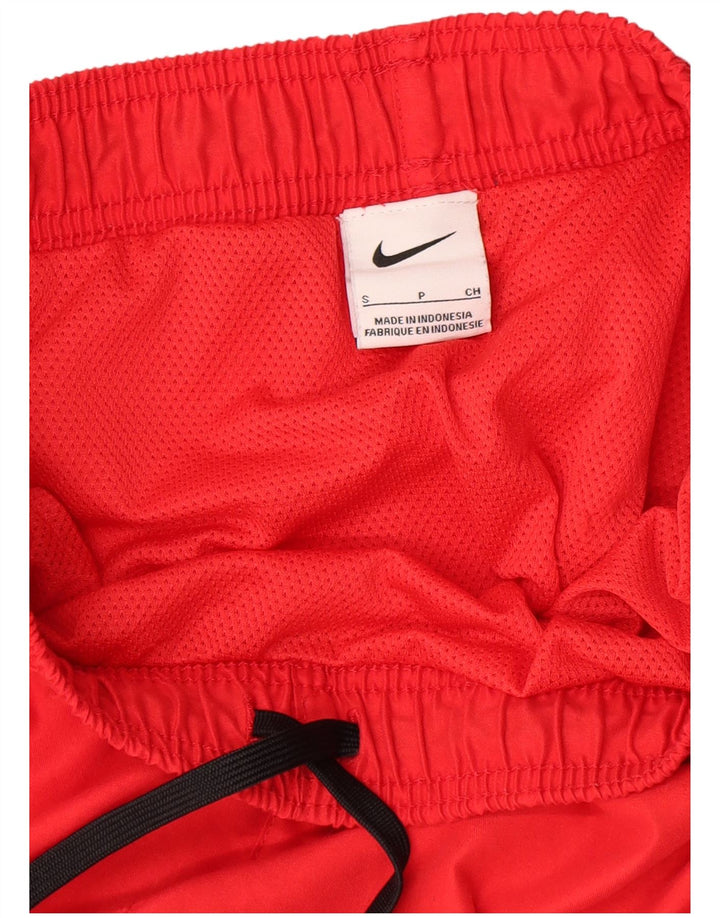 Shorts esportivos masculinos Nike pequenos vermelhos