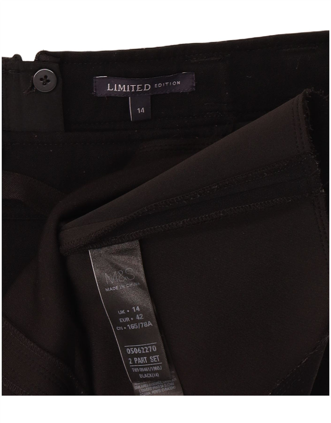 Minissaia feminina Marks & Spencer Reino Unido 14 grande W30 poliéster preto