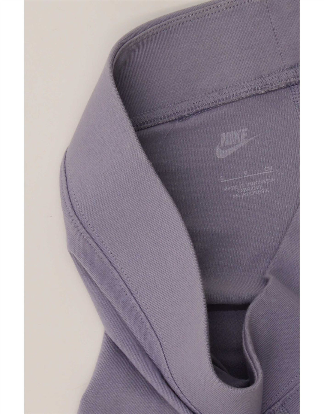 Shorts esportivos femininos Nike UK 8 pequenos roxos