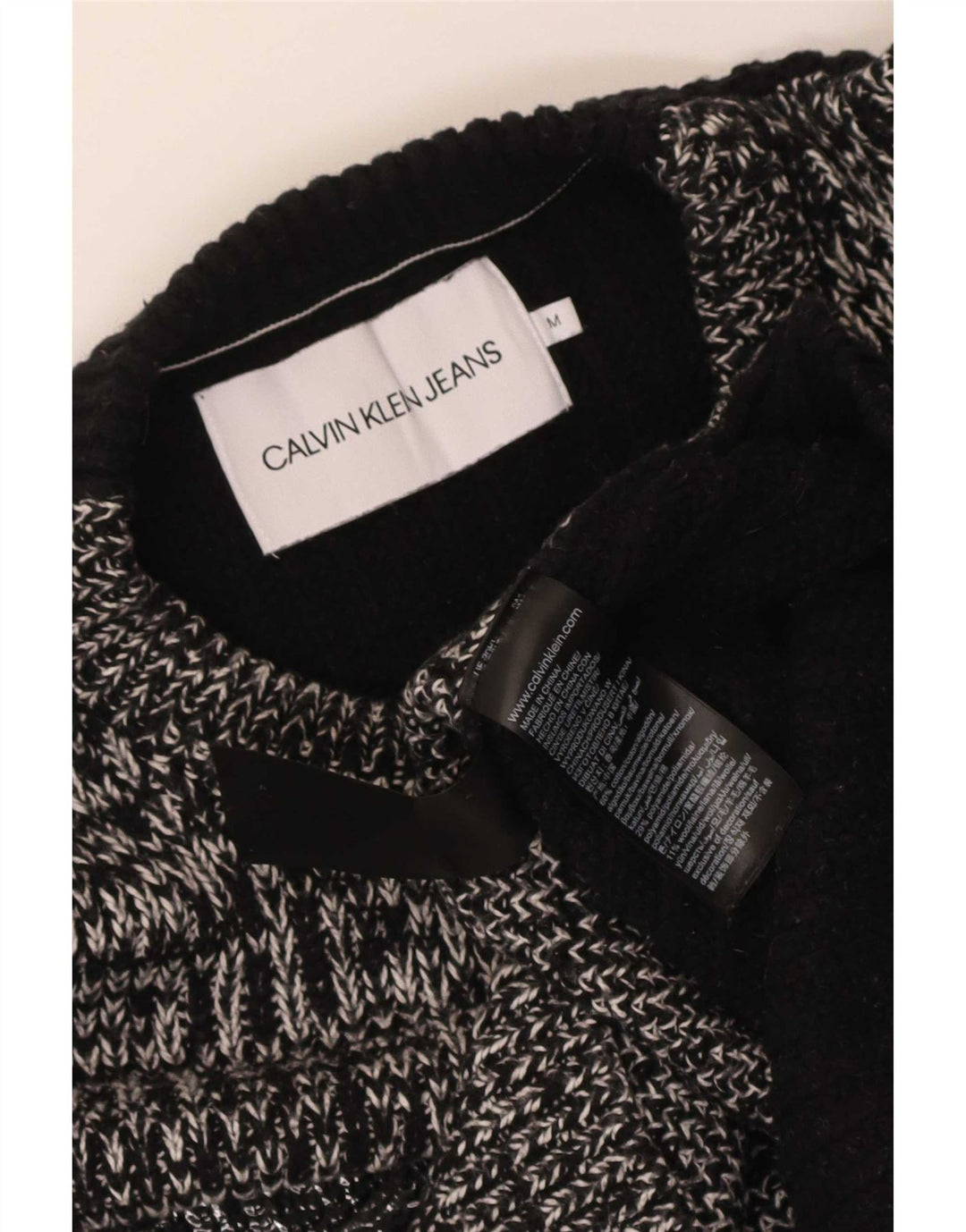 Suéter masculino Calvin Klein Jeans com gola redonda cinza médio manchado
