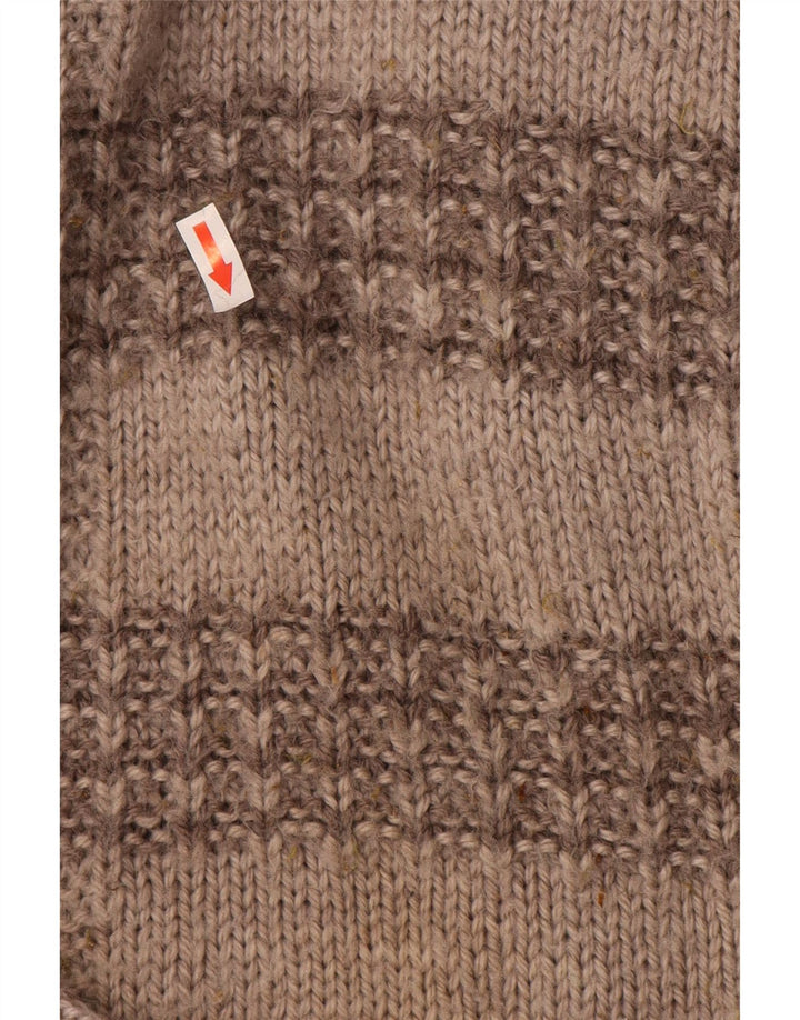 Suéter masculino vintage com gola redonda listrado cinza médio