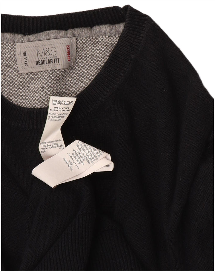 Suéter masculino Marks & Spencer com ajuste regular e gola redonda, preto médio