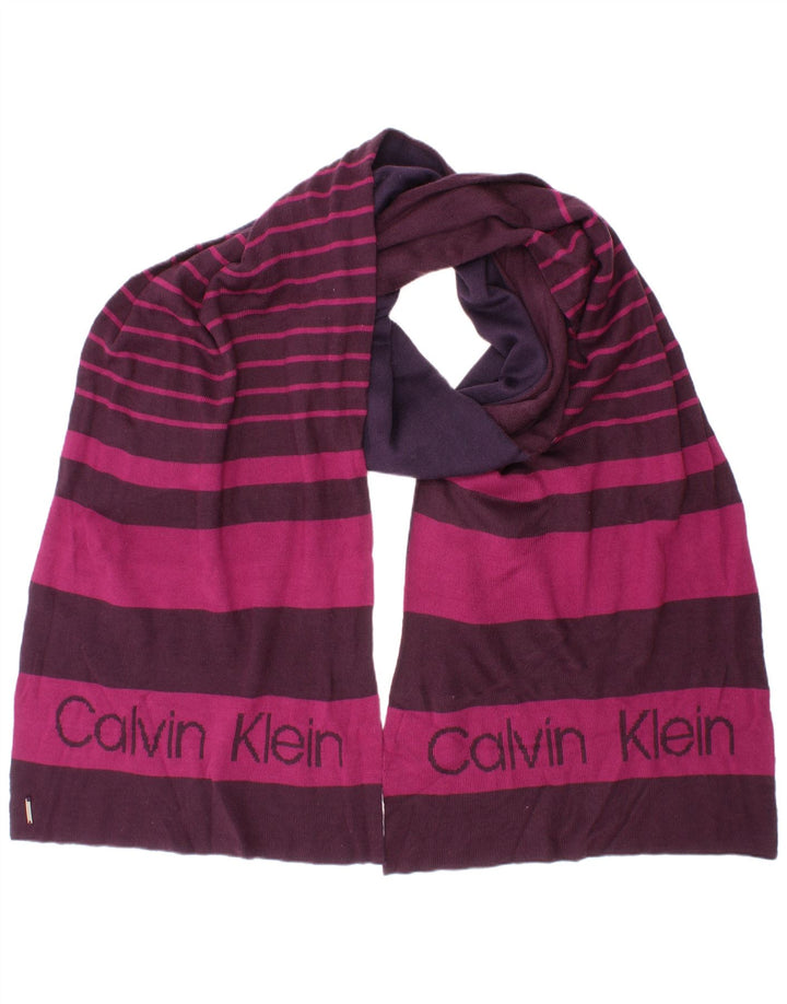 Cachecol feminino retangular gráfico Calvin Klein tamanho único acrílico listrado roxo