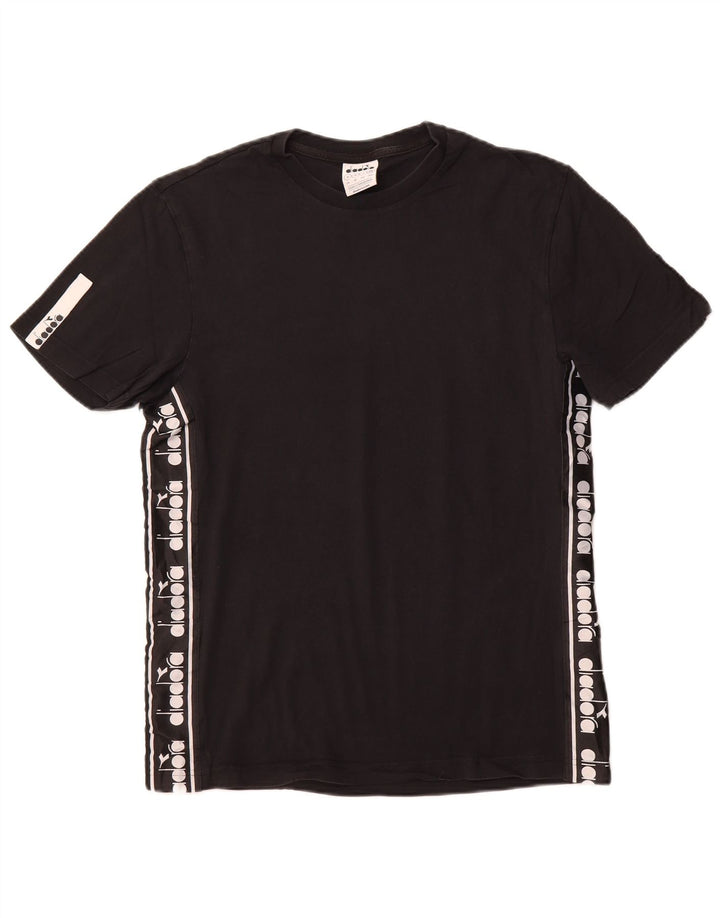 Camiseta gráfica masculina Diadora Top médio algodão preto