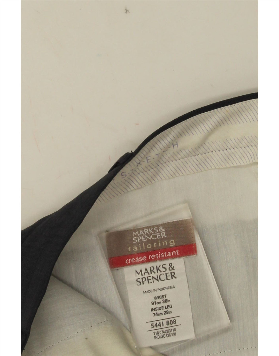 Calça masculina de terno reto Marks & Spencer W36 L29 poliéster azul marinho
