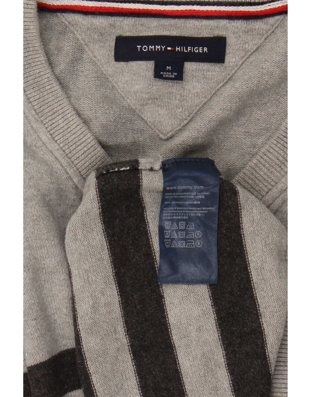 Tommy Hilfiger Suéter masculino com gola V e algodão listrado cinza médio