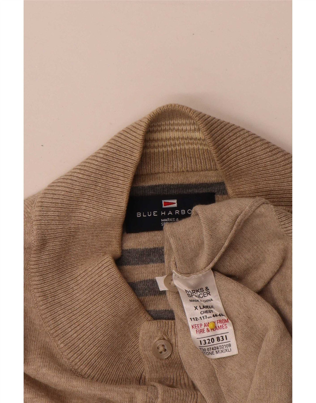 Suéter masculino Marks & Spencer Blue Harbor com botão e gola XL bege
