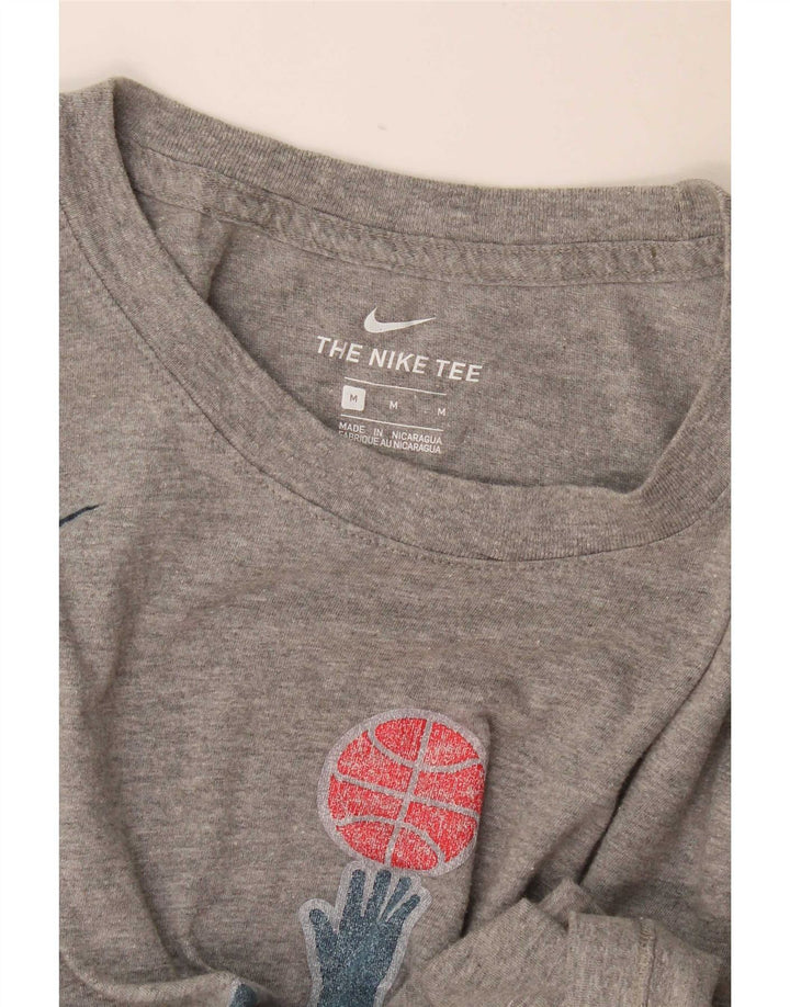 Camiseta Nike Masculina Washington Wizards Graphic Top Cinza Médio