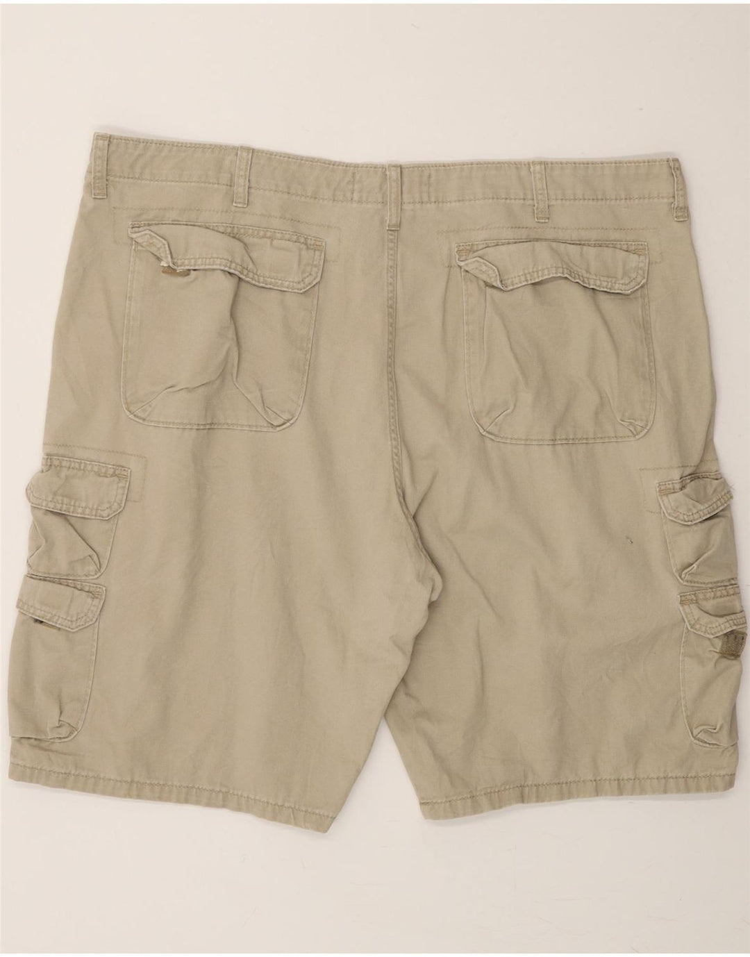 WRANGLER Mens Cargo Shorts W42 2XL Beige Cotton Vintage Wrangler and Second-Hand Wrangler from Messina Hembry 