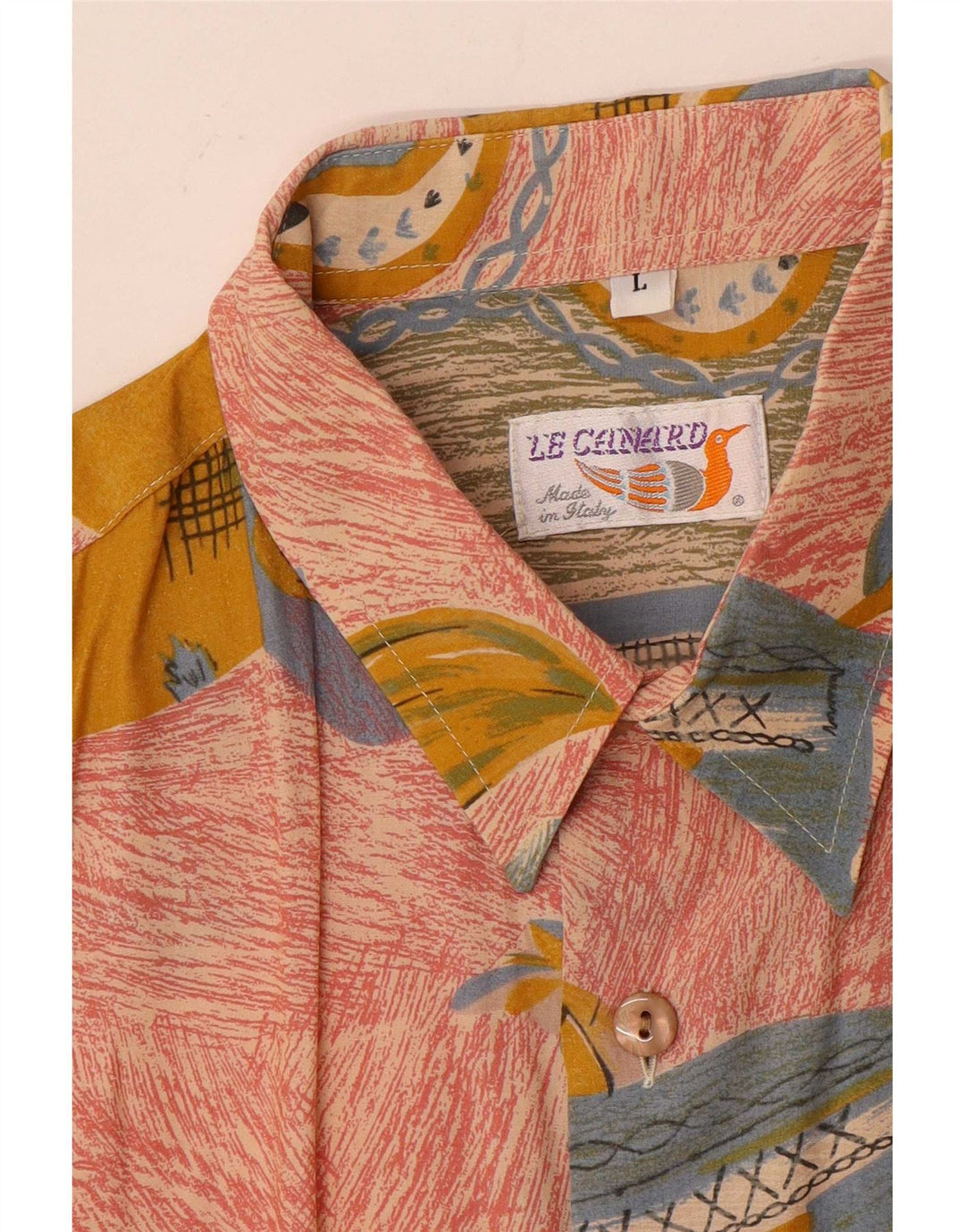 Camisa masculina vintage com estampa abstrata grande rosa