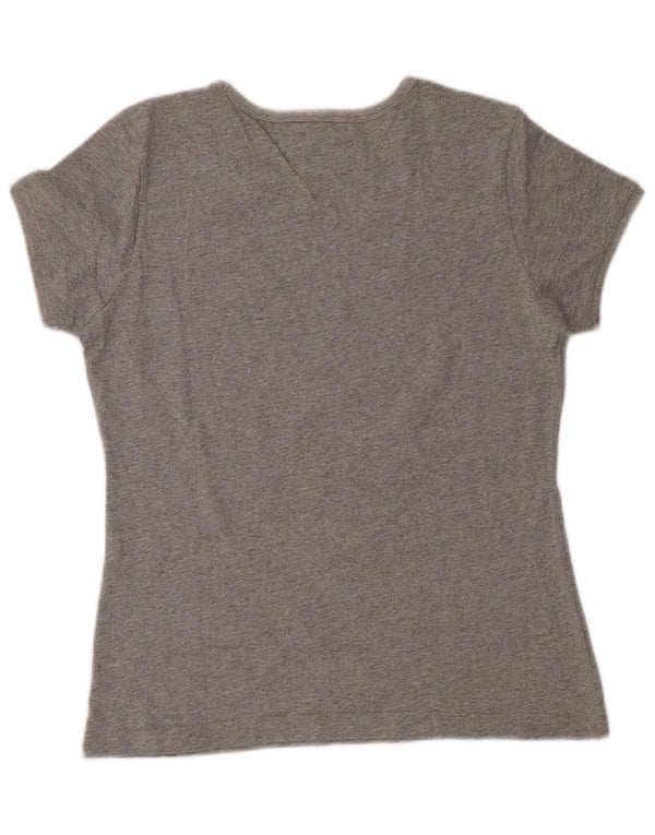 Camiseta feminina CHAMPION Heritage Classics com estampa UK 14 grande cinza