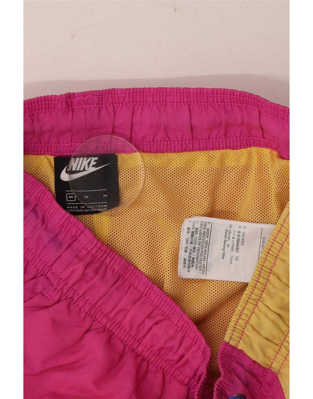 Shorts esportivos masculinos Nike médio rosa colorblock nylon