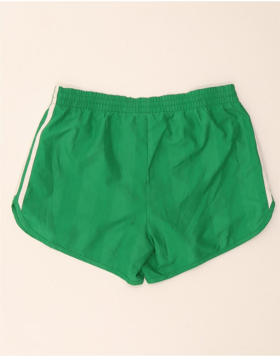 Shorts esportivos femininos Adidas pequeno poliéster verde