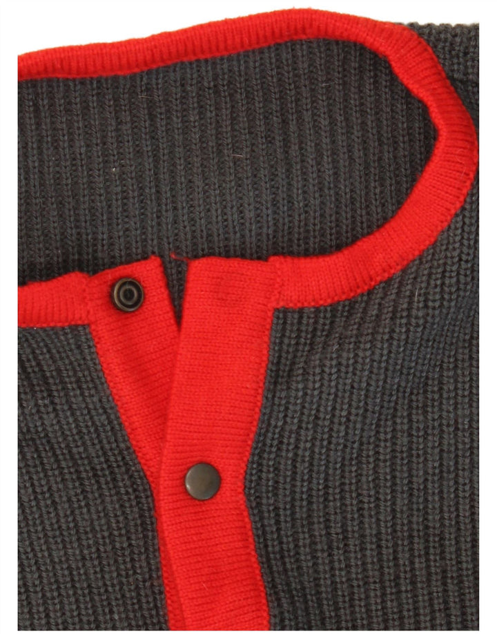 Suéter masculino VINTAGE com gola redonda e bloco colorido cinza médio