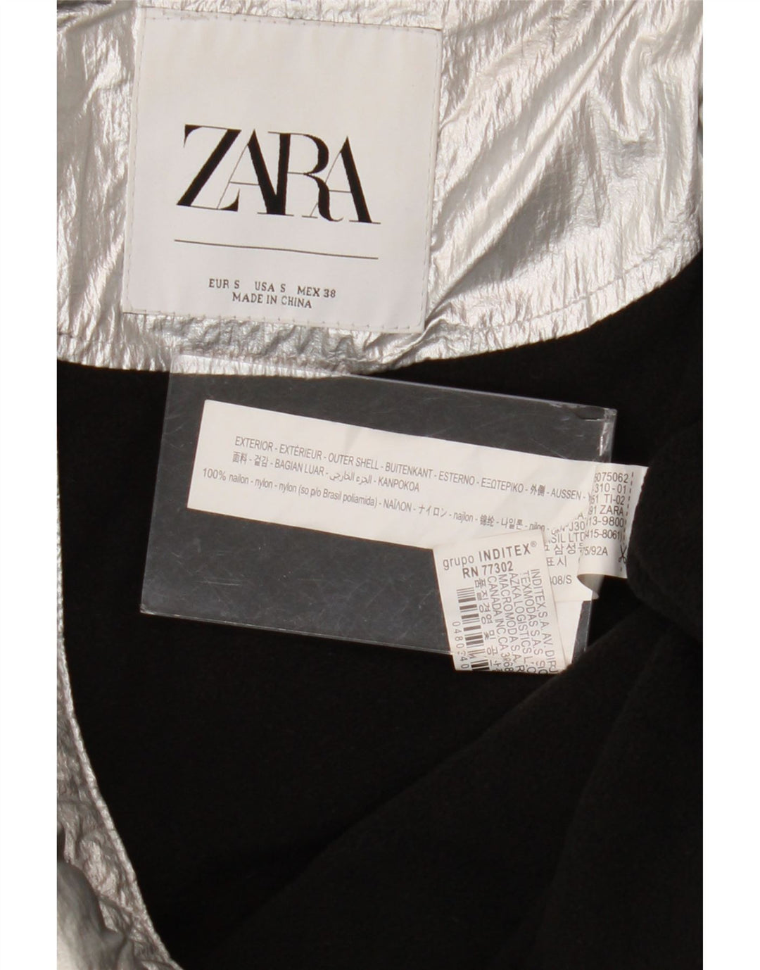 Zara Jaqueta feminina acolchoada com capuz gráfico grande tamanho UE 38 pequena prata nylon