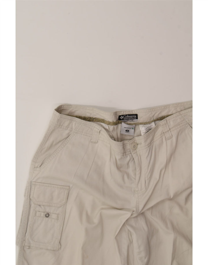 COLUMBIA Womens Cargo Shorts US 14 XL W36  Beige Cotton Vintage Columbia and Second-Hand Columbia from Messina Hembry 