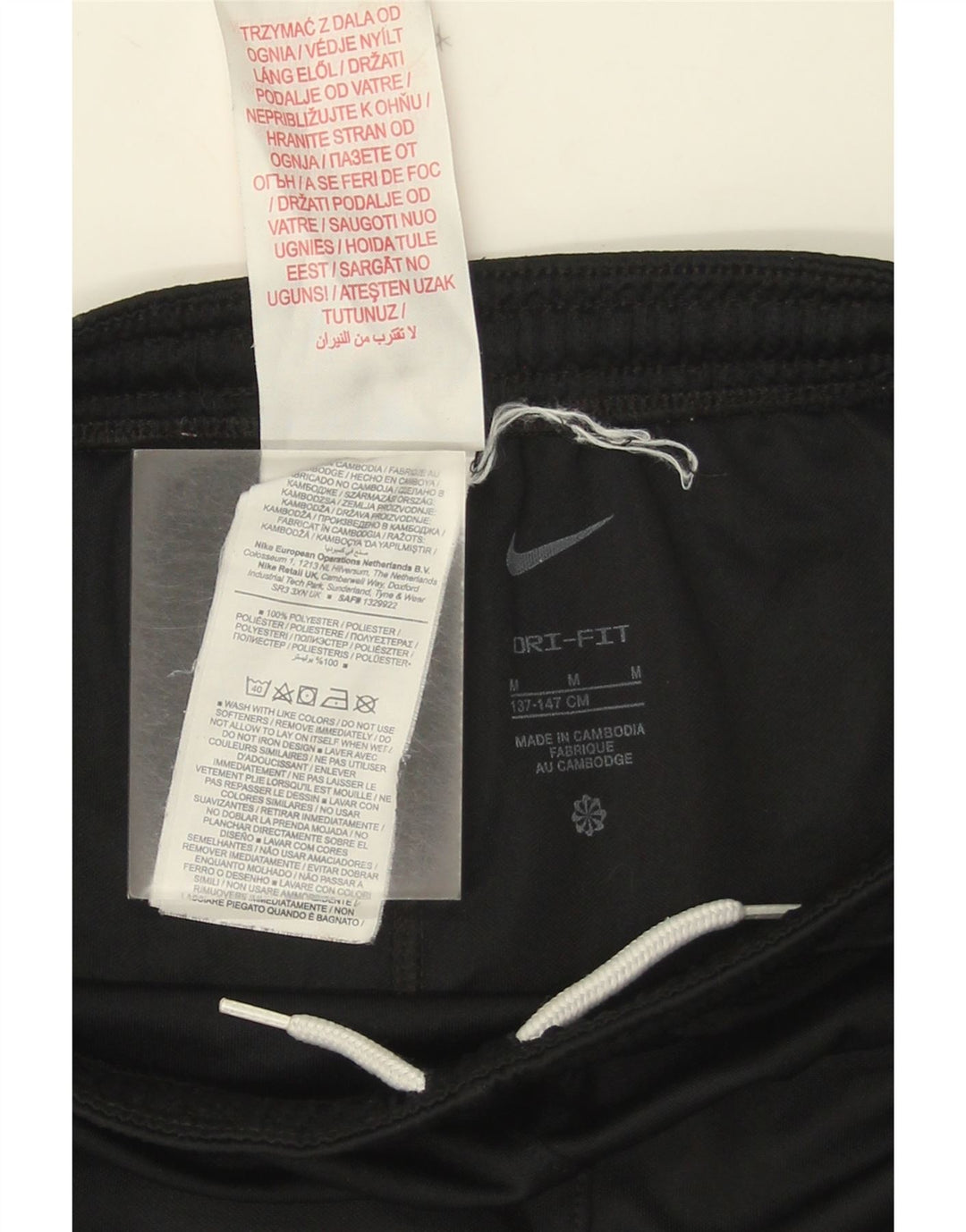 Shorts esportivos Nike Boys Dri Fit 10-11 anos médio preto poliéster