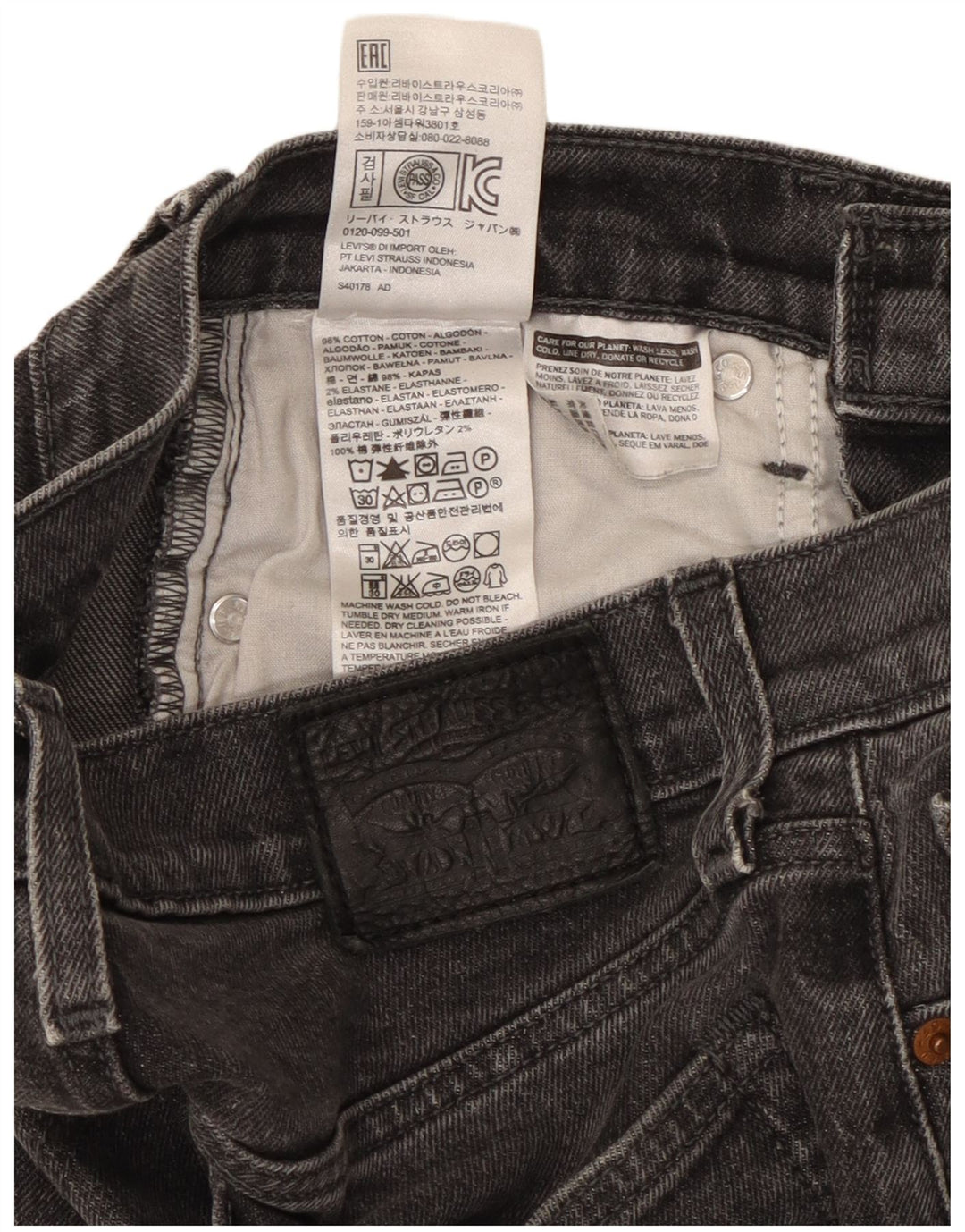 Calça jeans feminina Levi's Tapered W26 L26 algodão preto