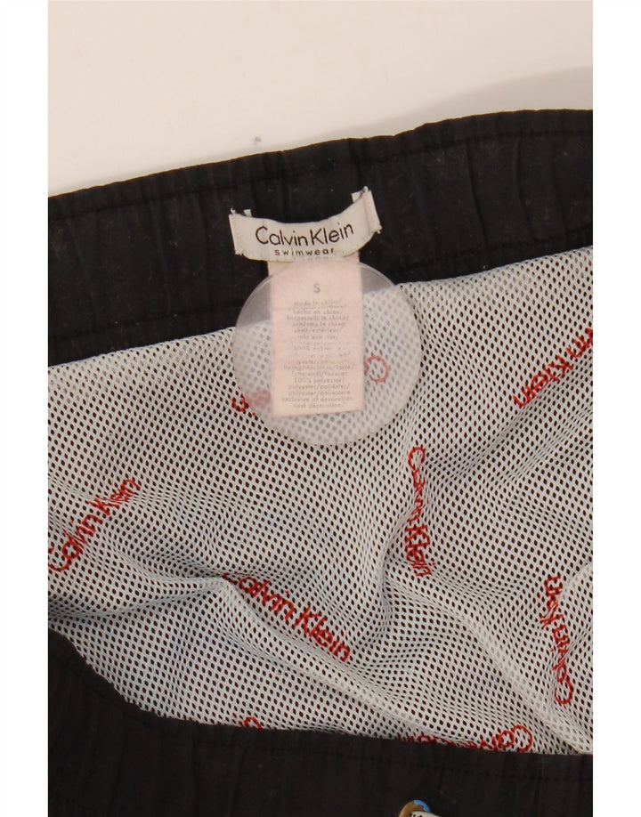 Calvin Klein Shorts de natação masculino gráfico pequeno poliéster preto