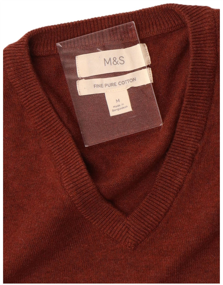 Suéter masculino Marks & Spencer com decote em V de algodão marrom médio