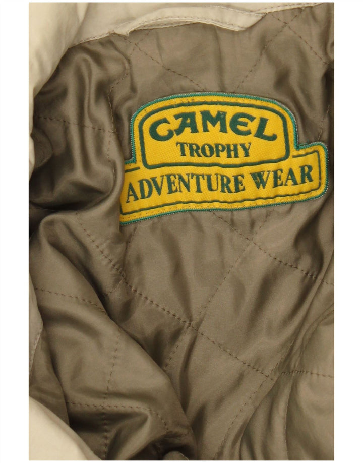 Jaqueta corta-vento masculina Camel Active com capuz UK 48 4XL bege Colourblock