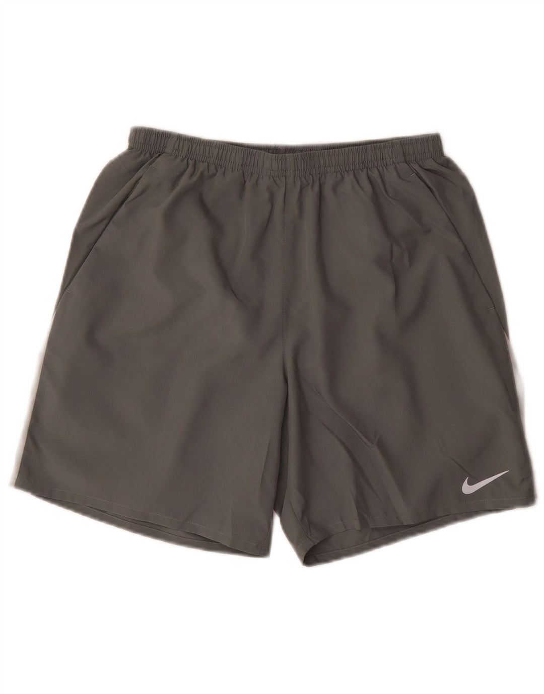 Shorts esportivos masculinos Nike Dri Fit cinza médio colorblock poliéster