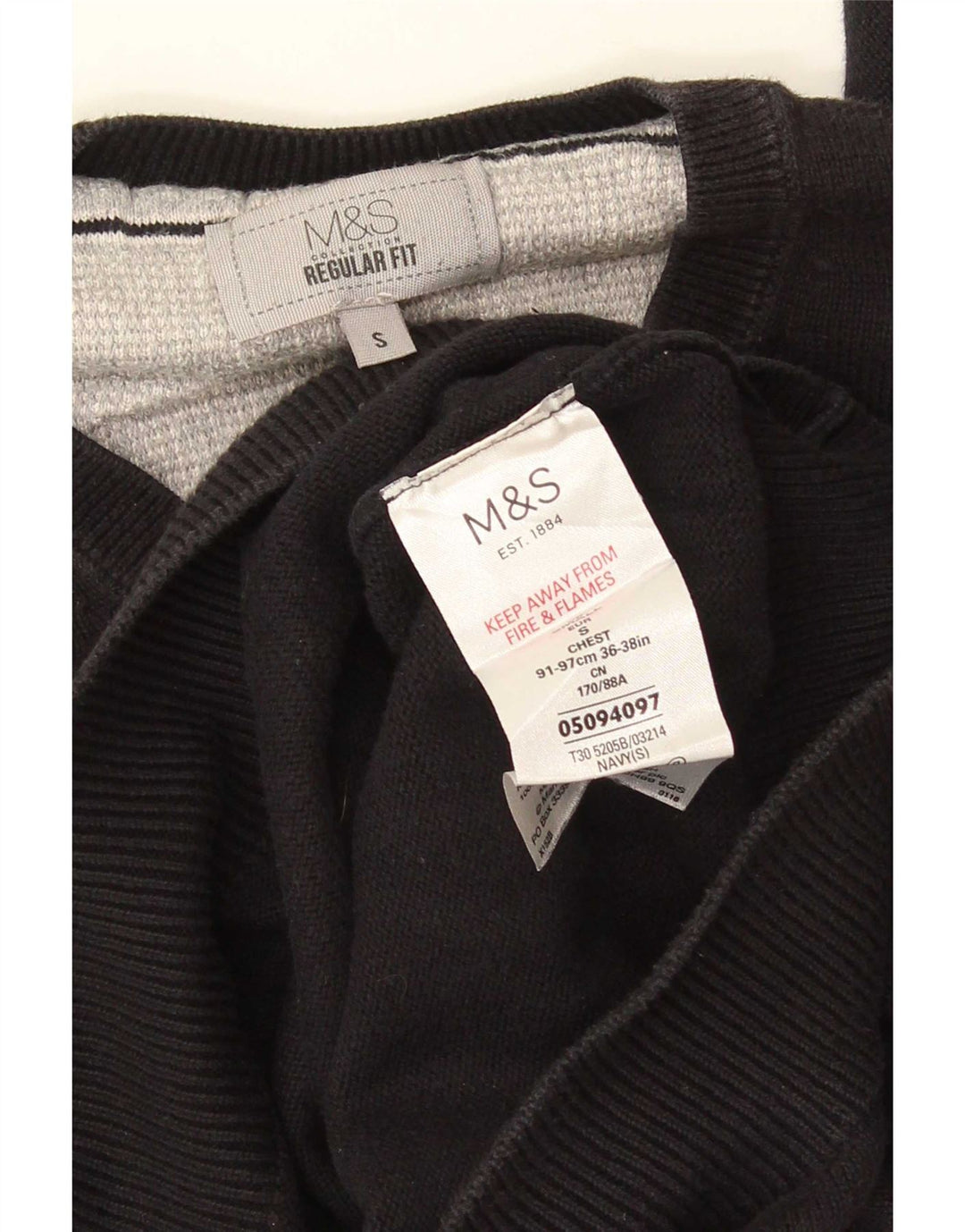 Suéter masculino Marks & Spencer de ajuste regular com decote em V, pequeno algodão preto