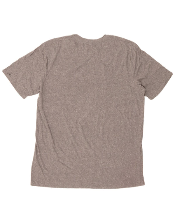 Camiseta masculina PUMA com estampa gráfica grande cinza manchada