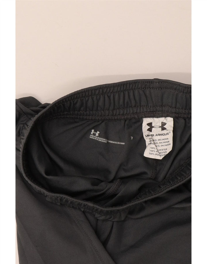 Shorts esportivos gráficos Under Armour Boys 6-7 anos cinza poliéster
