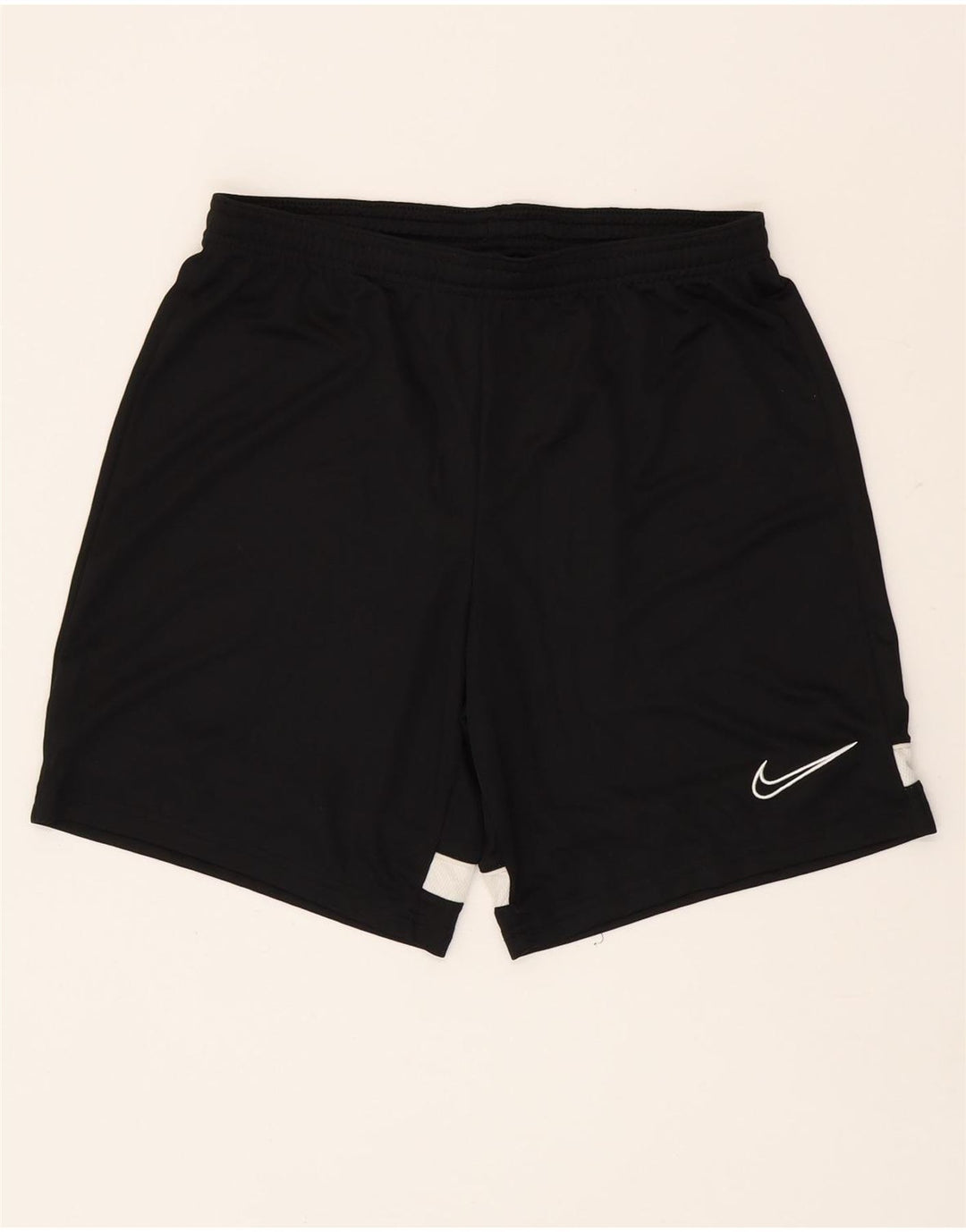 Shorts esportivos masculinos Nike Dri Fit médio preto colorblock poliéster