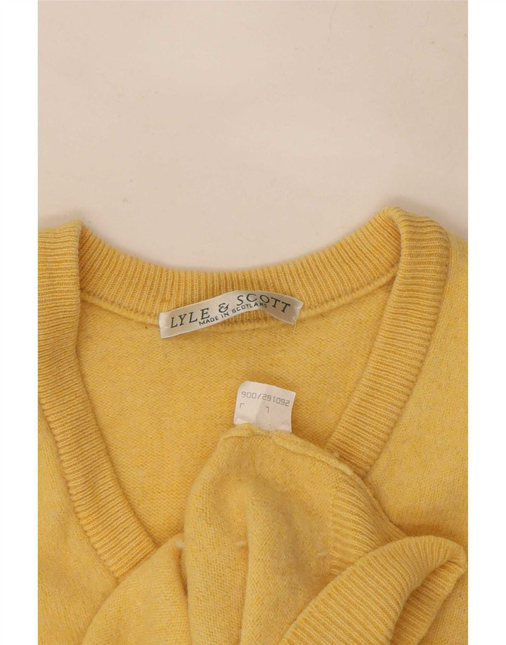 Camiseta regata masculina Lyle & Scott com colete grande amarelo