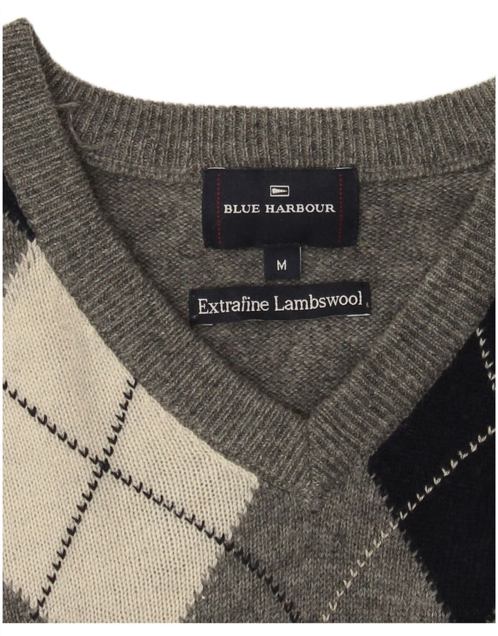 Suéter masculino Marks & Spencer Blue Harbor com decote em V cinza médio