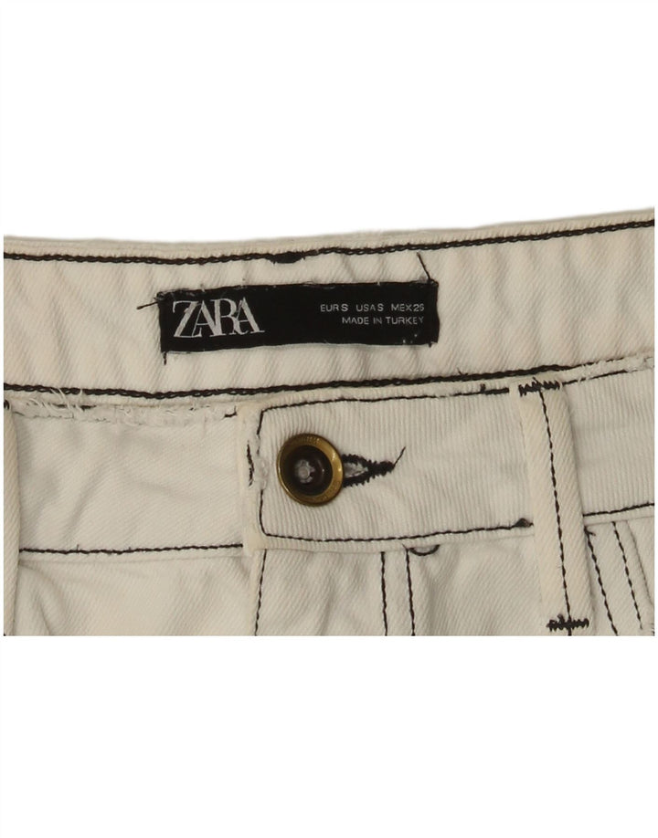 Mini saia jeans feminina Zara pequena W27 branca