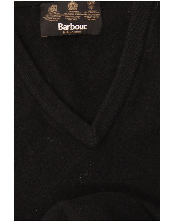 Suéter masculino Barbour com decote em V pequeno preto