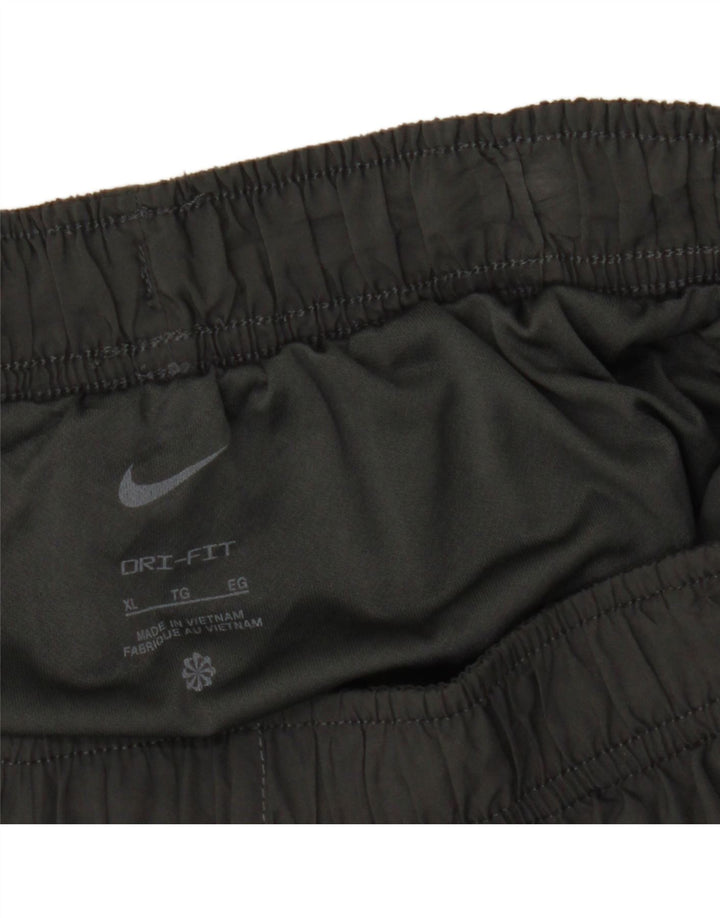 Shorts esportivo Nike Dri Fit feminino UK 18 XL preto