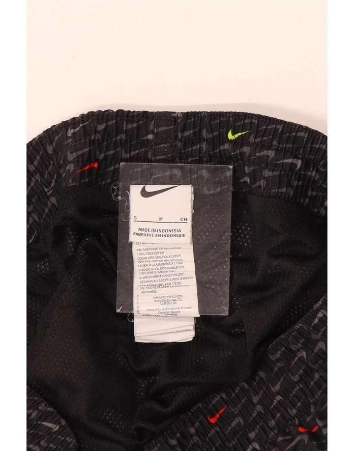 Shorts esportivos gráficos masculinos Nike pequenos poliéster preto