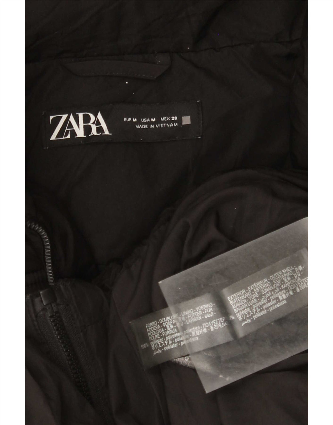 Jaqueta acolchoada com capuz grande Zara para mulher UK 14 poliéster preto médio