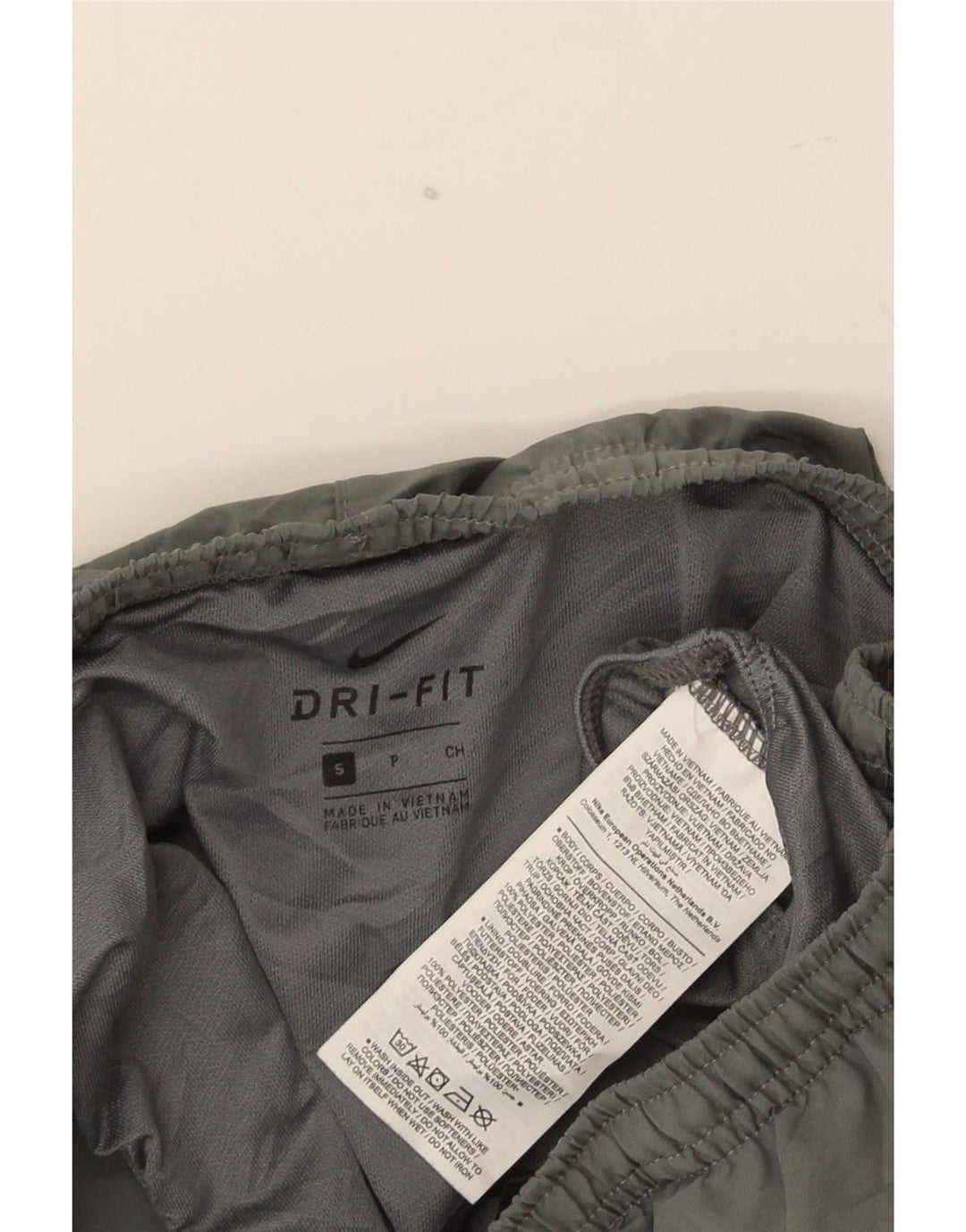 Shorts esportivos masculinos Nike Dri Fit pequeno cinza colorblock poliéster