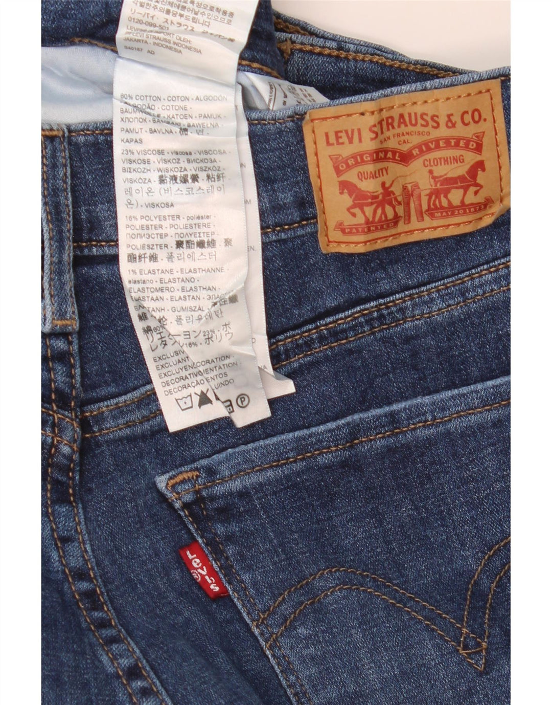 Jeans feminino clássico reto Levi's US 6 médio W28 L30 algodão azul