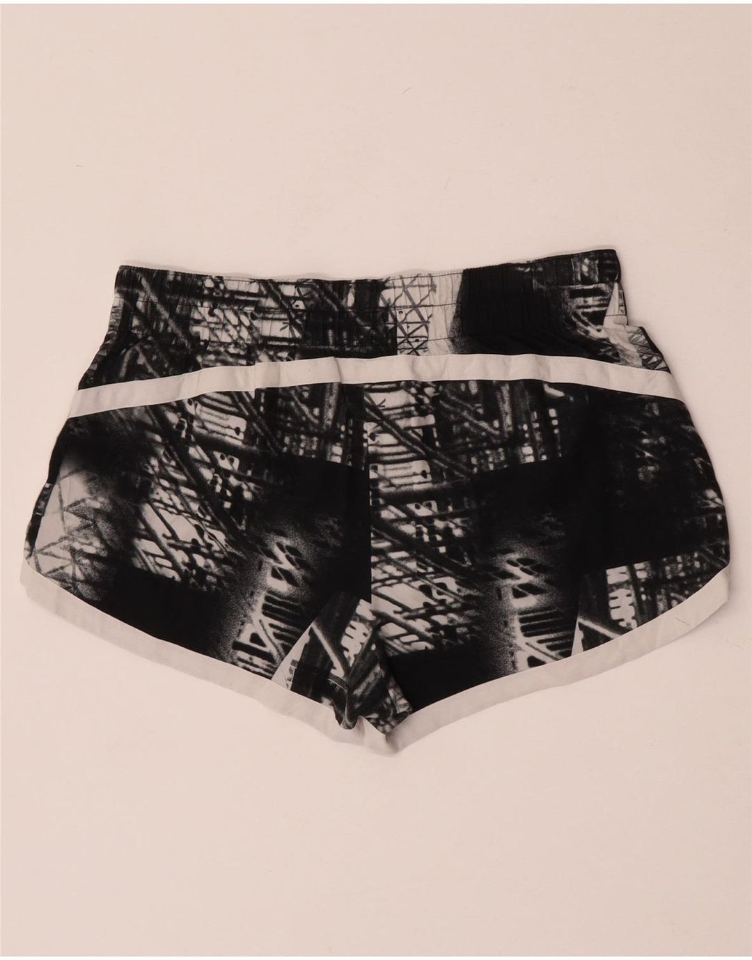 Shorts esportivos femininos Gap UK 14 poliéster geométrico preto médio