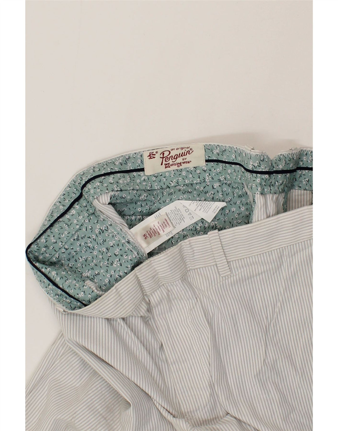 PENGUIN Mens Chino Shorts W38 XL White Pinstripe Cotton Vintage Penguin and Second-Hand Penguin from Messina Hembry 