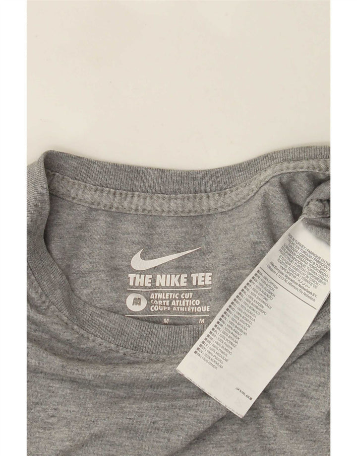 Camiseta masculina Nike Athletic Cut Graphic Top cinza médio algodão