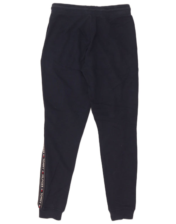 Calça esportiva masculina Tommy Hilfiger com estampa gráfica pequena azul marinho