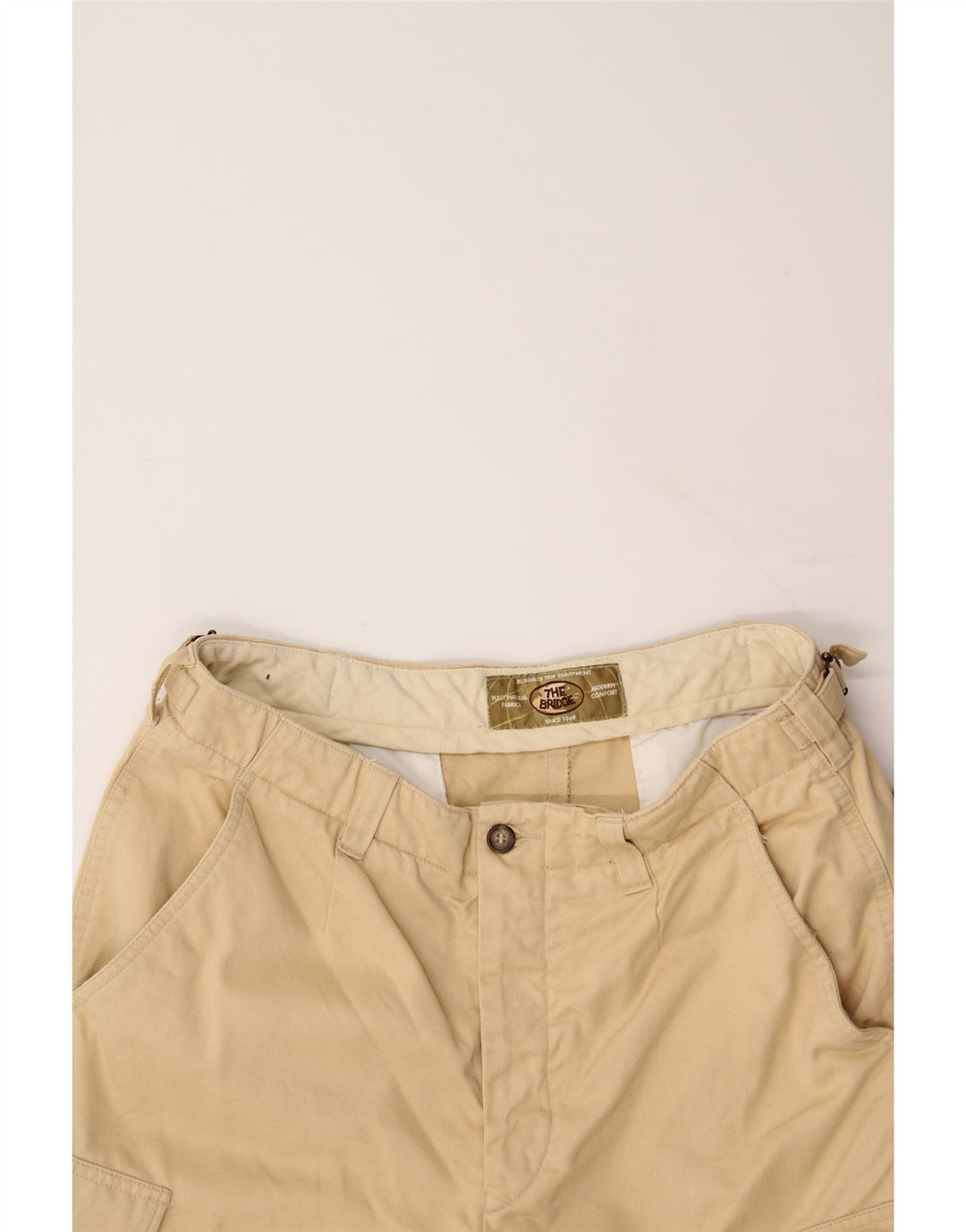 VINTAGE Mens Modern Comfort Fit Straight Cargo Trousers W30 L27 Beige Vintage Vintage and Second-Hand Vintage from Messina Hembry 