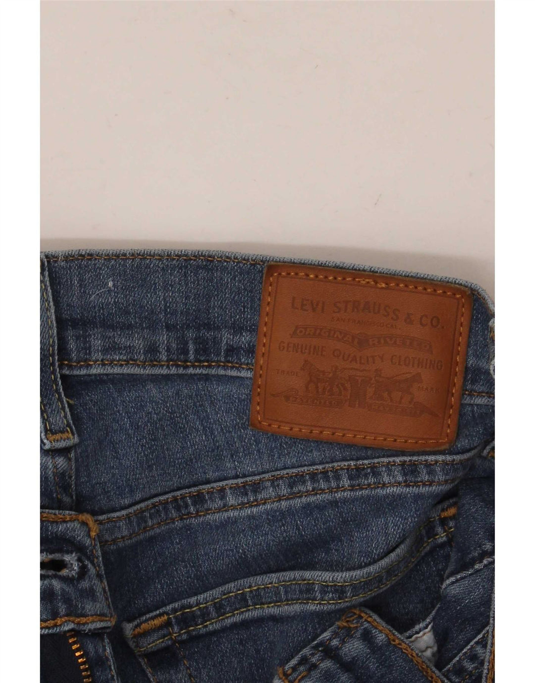 Jeans slim feminino Levi's desgastado W26 L32 azul