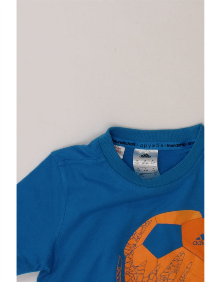 ADIDAS Boys Graphic T-Shirt Top 5-6 Years Blue Cotton Vintage Adidas and Second-Hand Adidas from Messina Hembry 