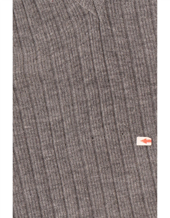 Regata masculina vintage com colete pequeno cinza