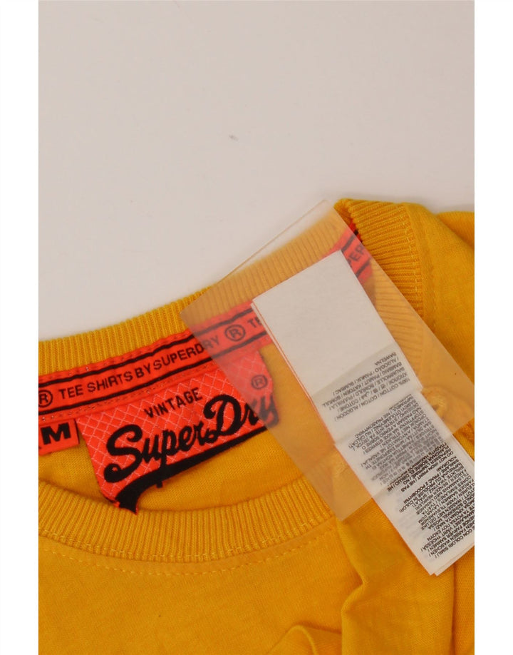 Camiseta gráfica masculina Superdry Top médio algodão amarelo