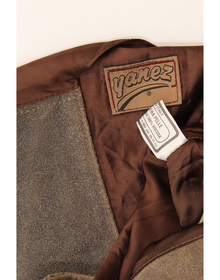 Colete vintage masculino de camurça em couro marrom médio
